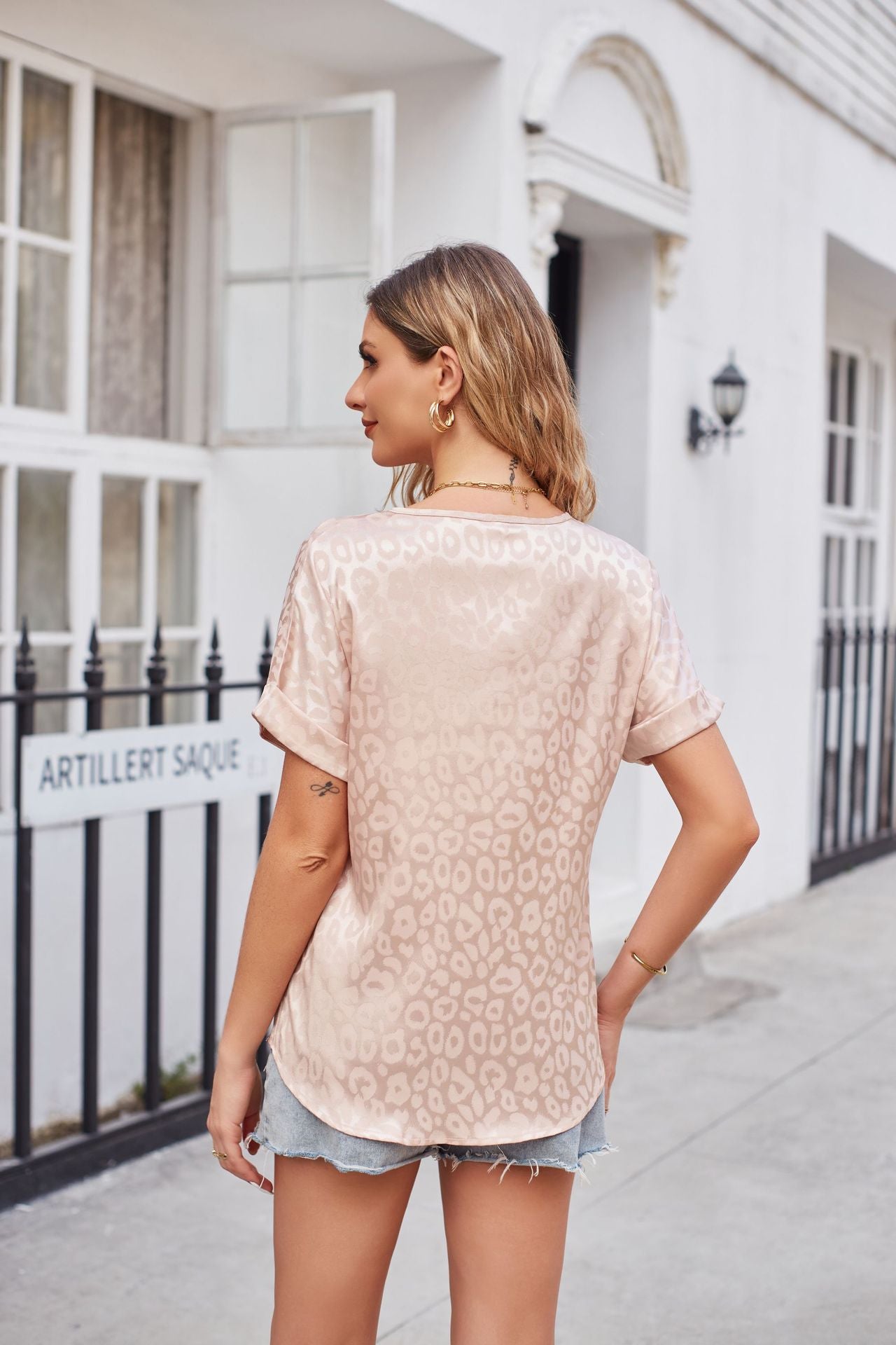 Leopard Print Curved Hem Satin Top Fitggins