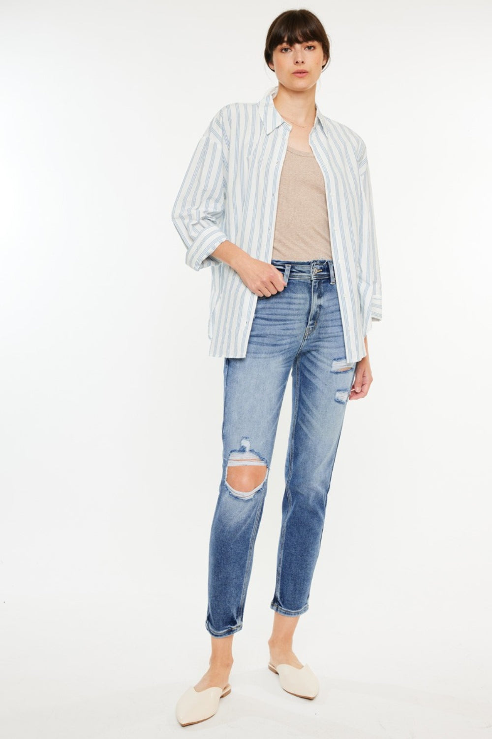 Kancan High Rise Distressed Mom Jeans - Jeans - FITGGINS