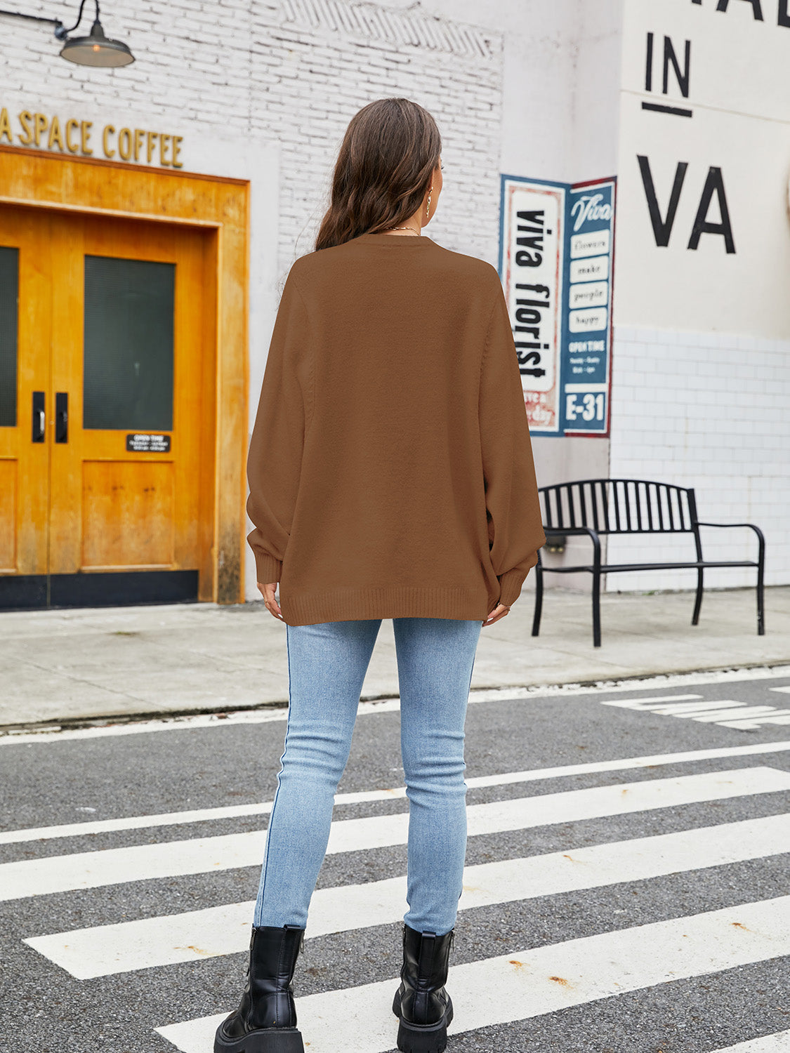 Round Neck Ribbed Trim Sweater Fitggins