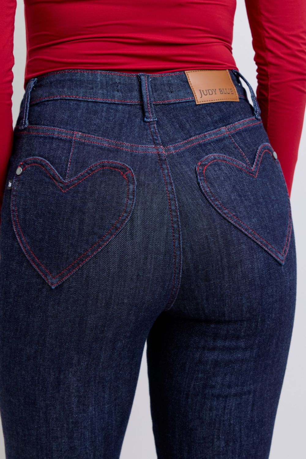 Judy Blue Full Size Heart Shaped Back Pockets Skinny Jeans - Jeans - FITGGINS