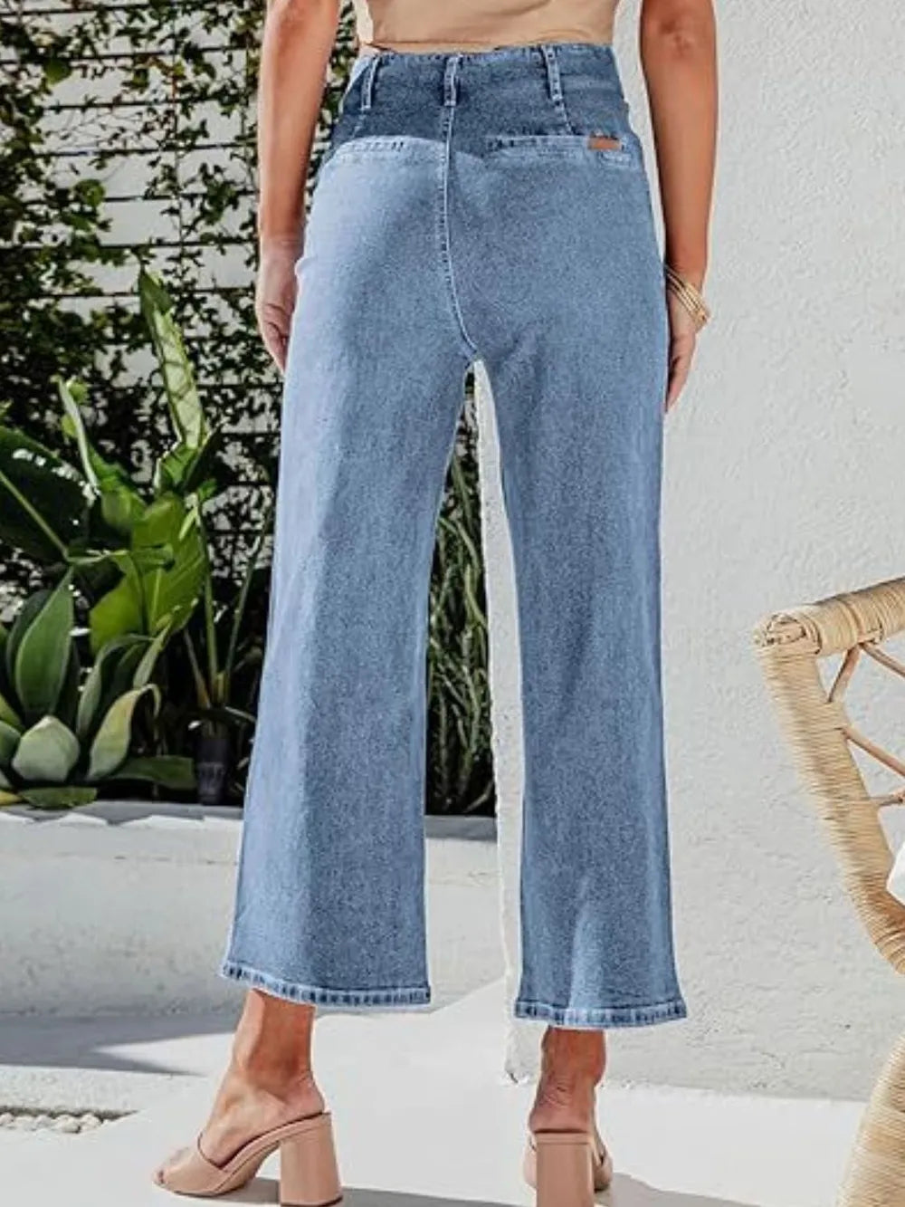 Button Fly Cropped Jeans with Pockets Fitggins