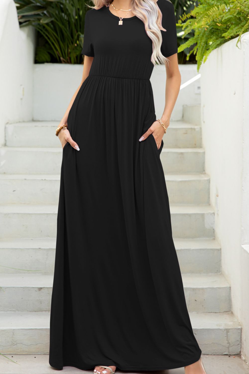 Round Neck Maxi Tee Dress with Pockets Black Fitggins