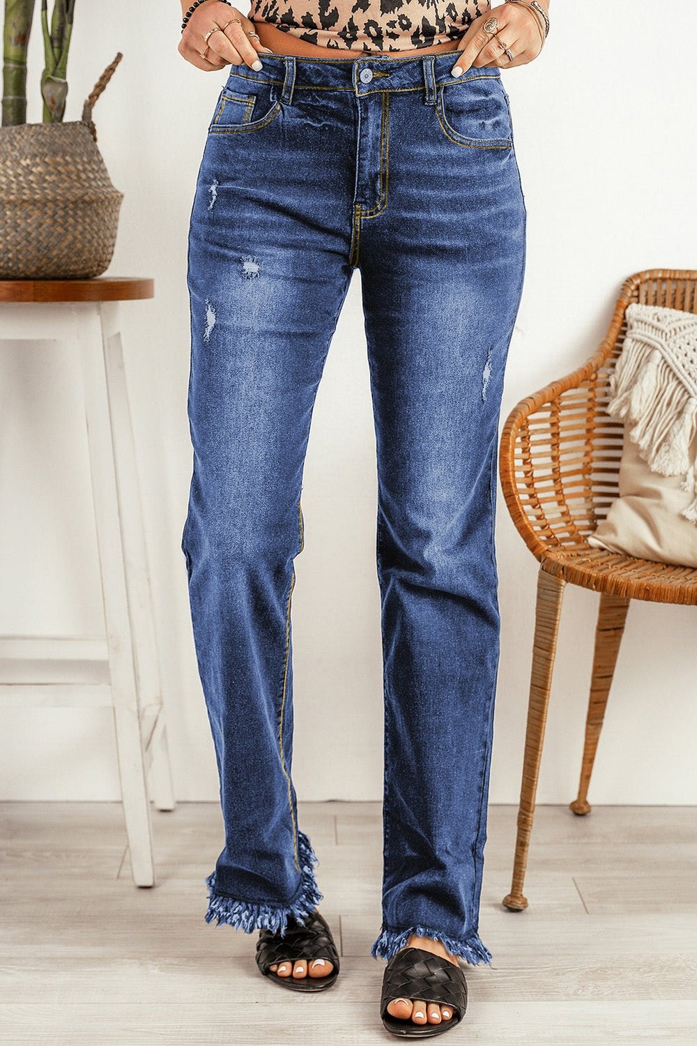 Ripped Frayed Hem Jeans - Jeans - FITGGINS