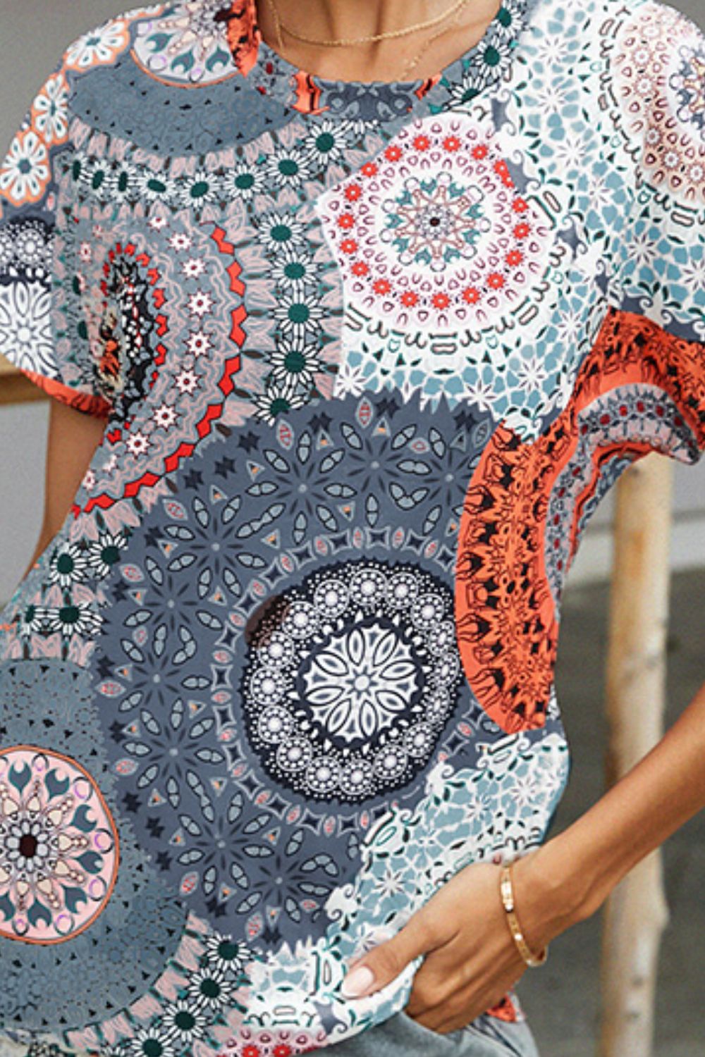 Shiny Printed Round Neck Short Sleeve Tee Fitggins