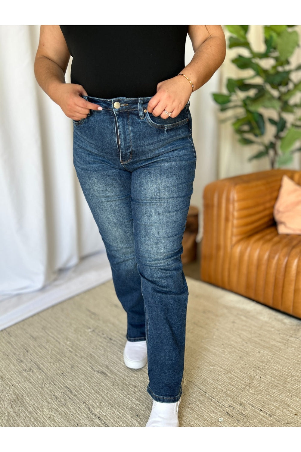 RFM Full Size High Rise Straight Tummy Control Jeans - Jeans - FITGGINS