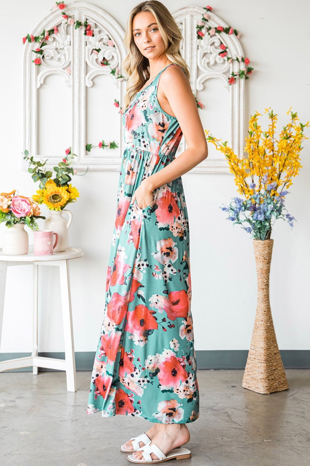 Floral Sleeveless Maxi Dress with Pockets - Casual & Maxi Dresses - FITGGINS