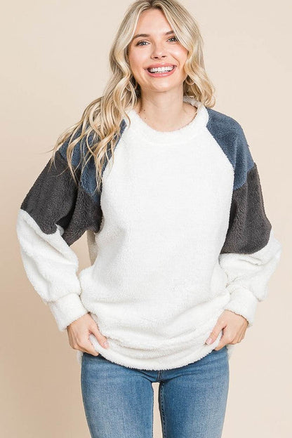 Culture Code Color Block Faux Fur Raglan Sleeve Sweatshirt - Sweatshirts & Hoodies - FITGGINS