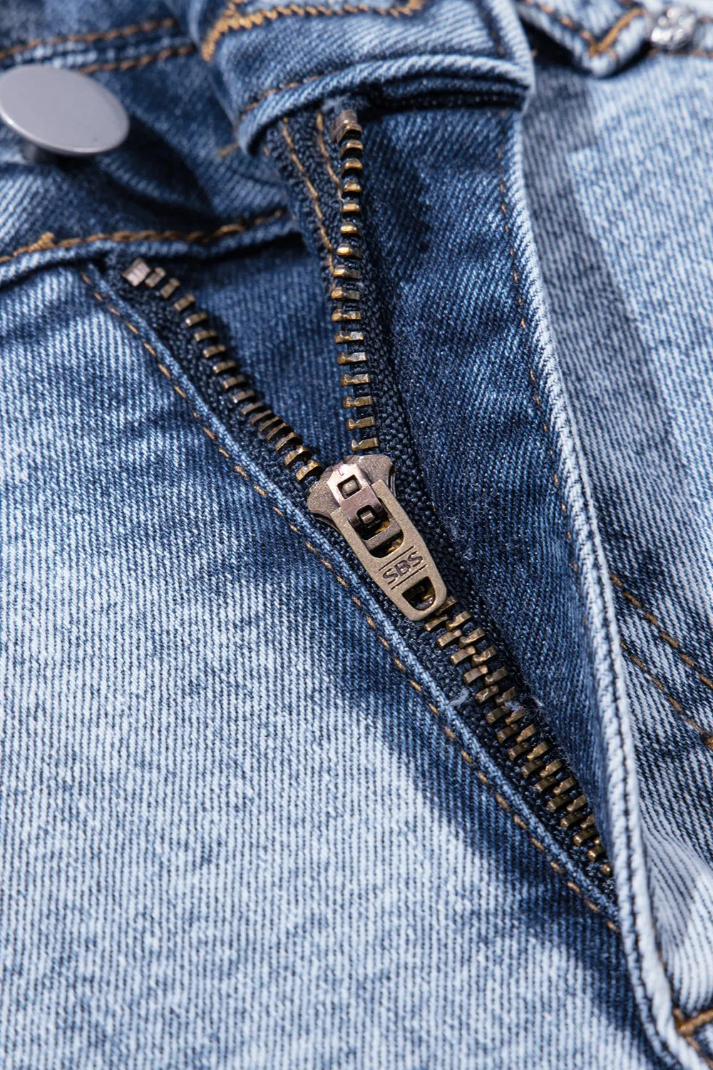 Rhinestone Light Wash Raw Hem High Waist Denim Shorts Fitggins