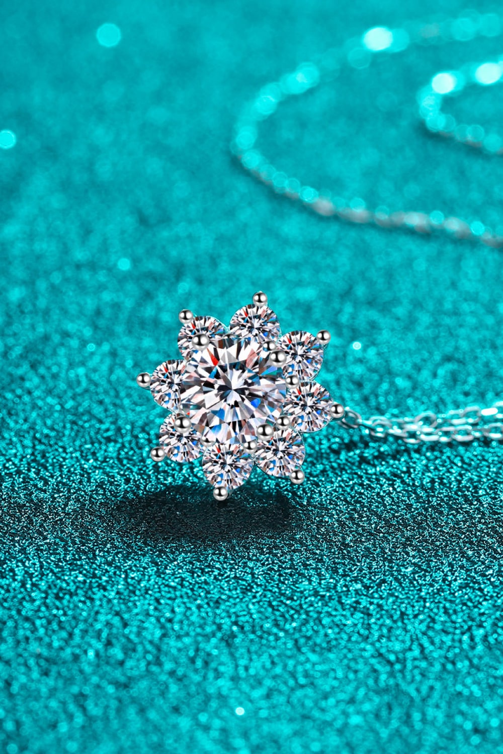 1 Carat Moissanite Floral-Shaped Pendant Necklace - Necklaces - FITGGINS