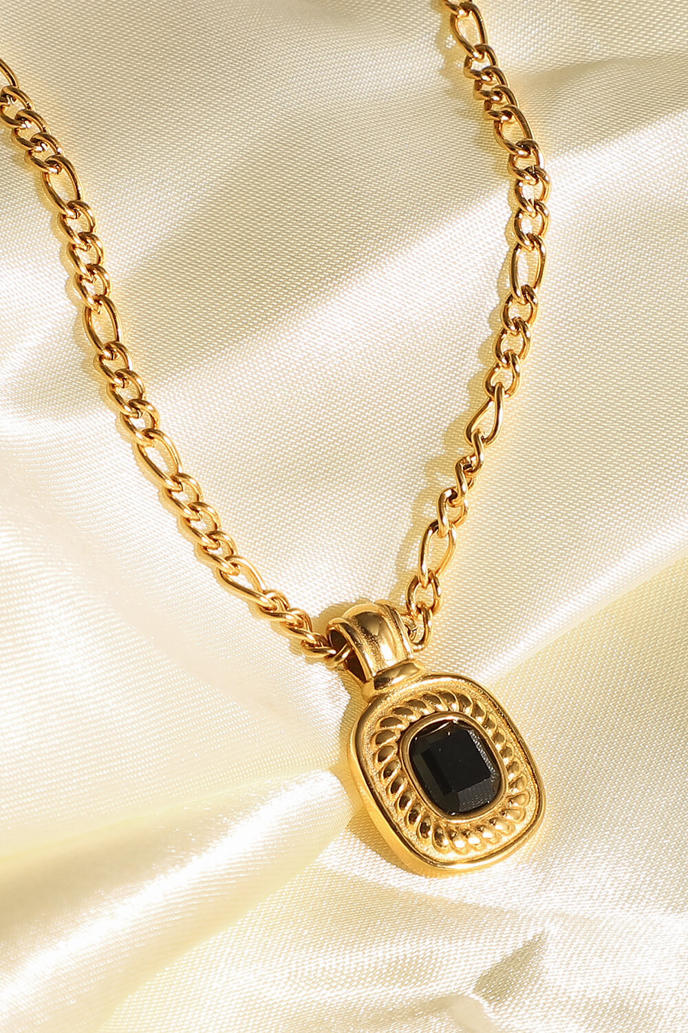 18K Gold Plated Inlaid Rhinestone Pendant Necklace - Necklaces - FITGGINS