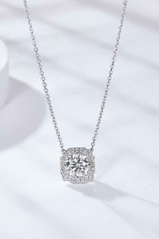 1 Carat Moissanite Flower Shape Pendant Chain Necklace - Necklaces - FITGGINS