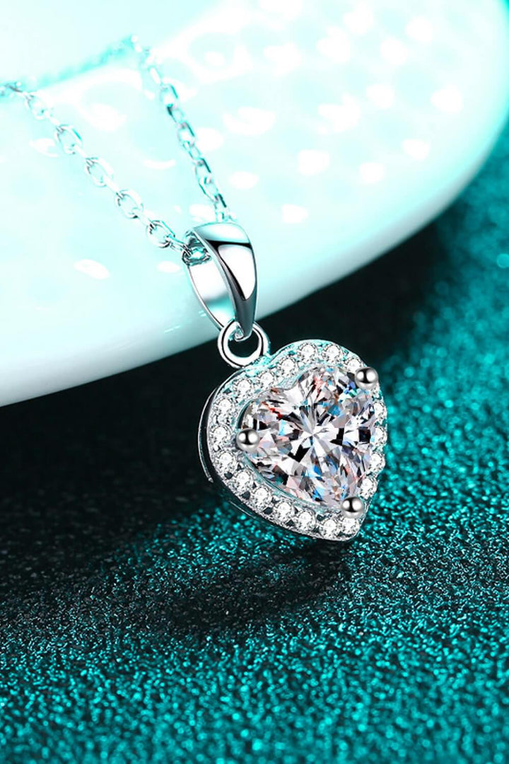 1 Carat Moissanite Heart Pendant Chain Necklace - Necklaces - FITGGINS