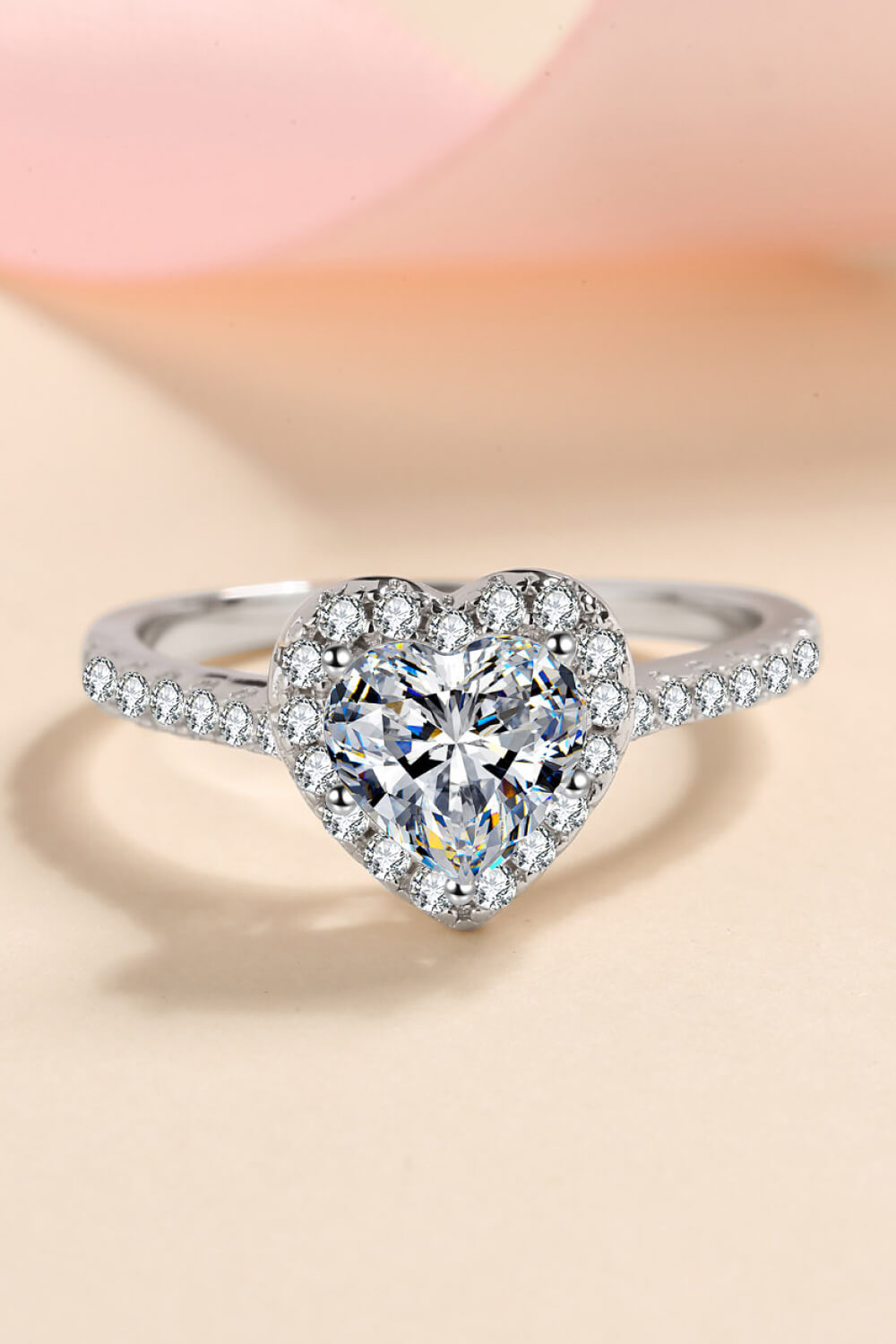 1 Carat Moissanite Heart-Shaped Ring - Rings - FITGGINS