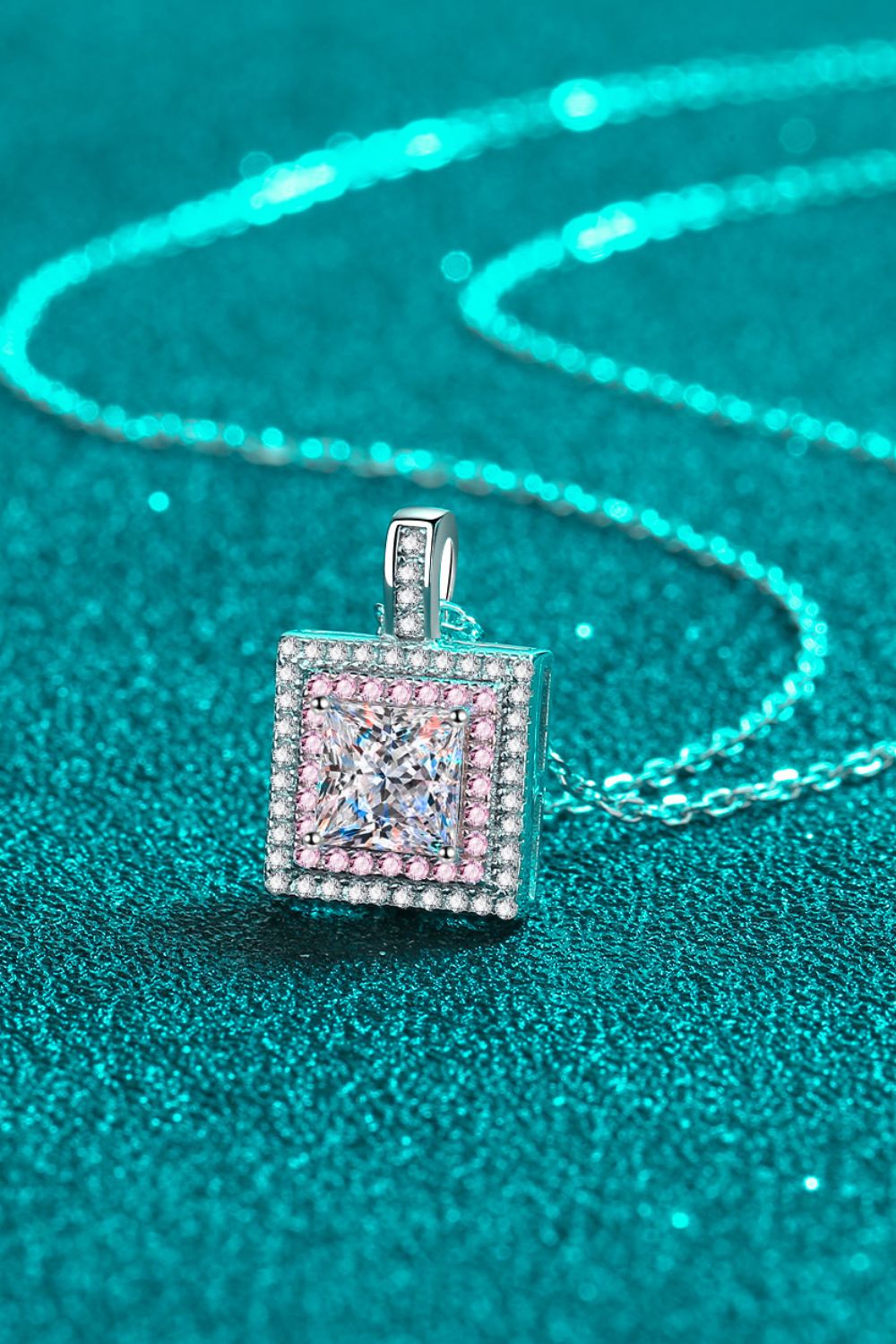 1 Carat Moissanite Square Pendant Chain Necklace - Necklaces - FITGGINS