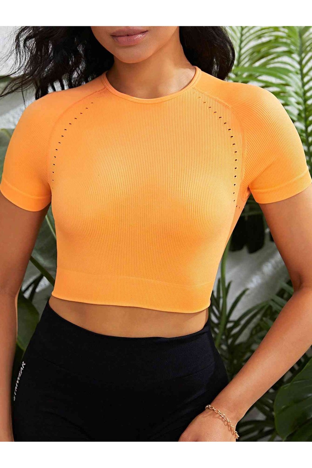 Cropped Round Neck Active Top - Crop Tops & Tank Tops - FITGGINS