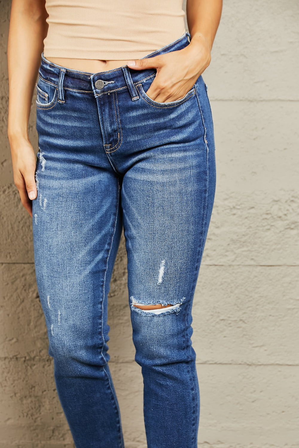BAYEAS Mid Rise Distressed Slim Jeans - Jeans - FITGGINS