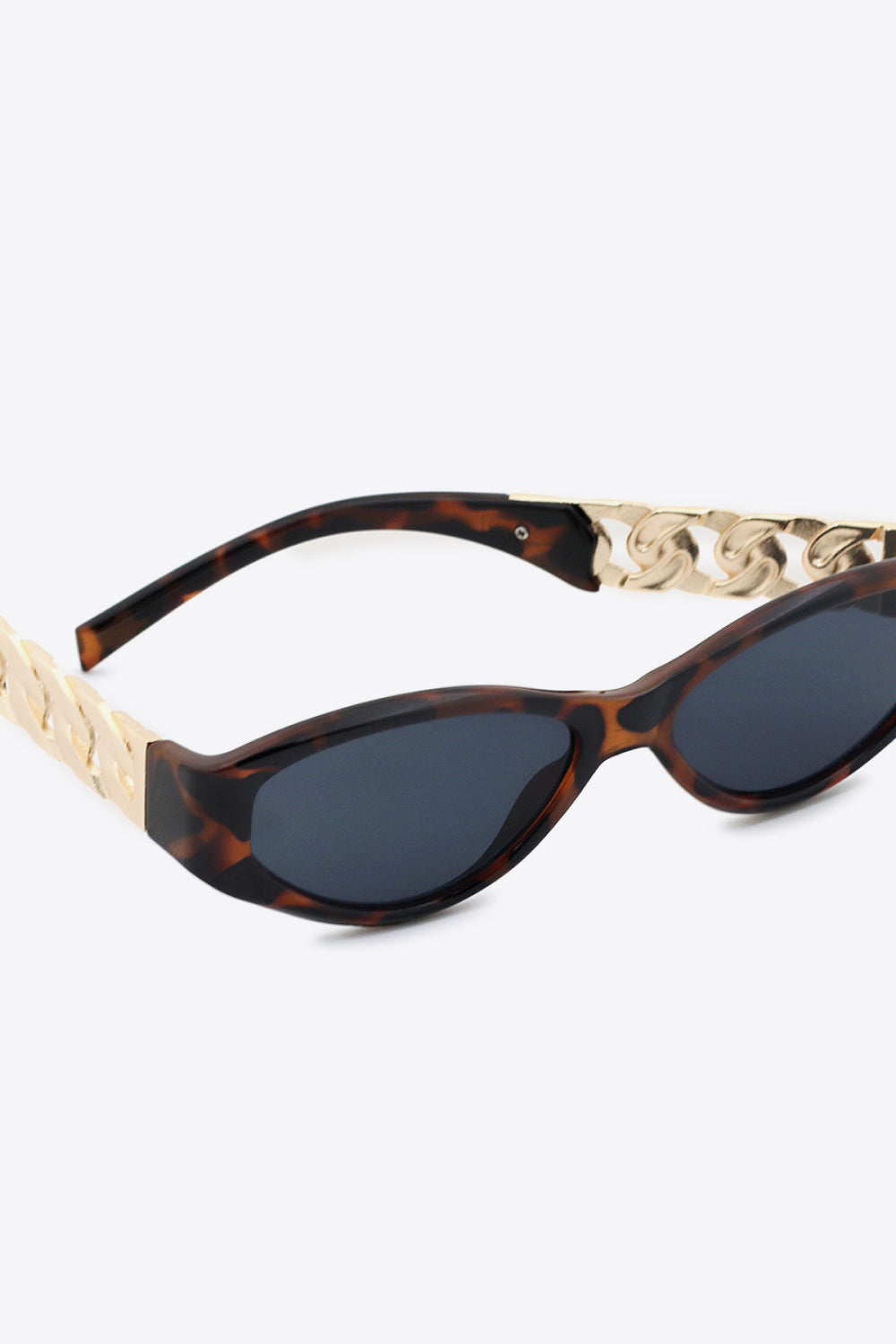 Chain Detail Temple Cat Eye Sunglasses - Sunglasses - FITGGINS