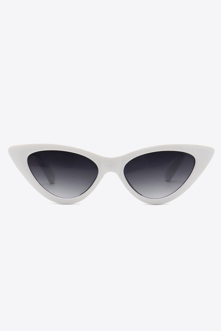Chain Detail Cat-Eye Sunglasses - Sunglasses - FITGGINS