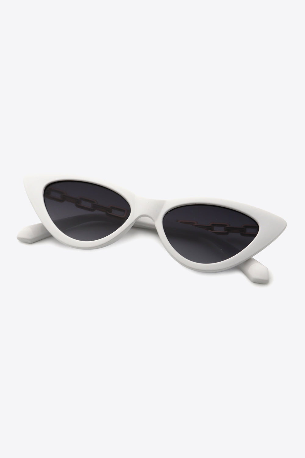 Chain Detail Cat-Eye Sunglasses - Sunglasses - FITGGINS
