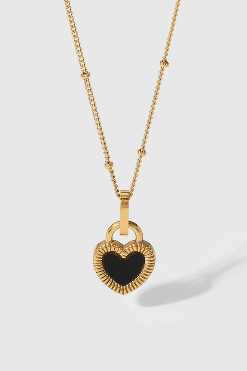 Contrast Heart Pendant Necklace - Necklaces - FITGGINS