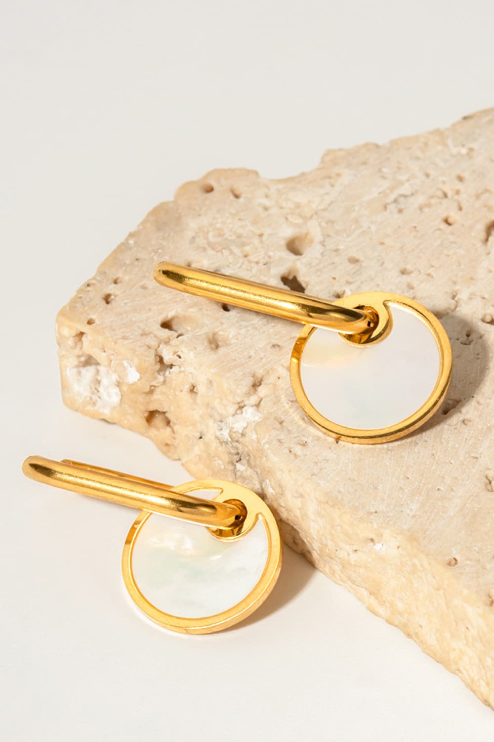Copper White Mother-Of-Pearl Drop Earrings - Earrings - FITGGINS