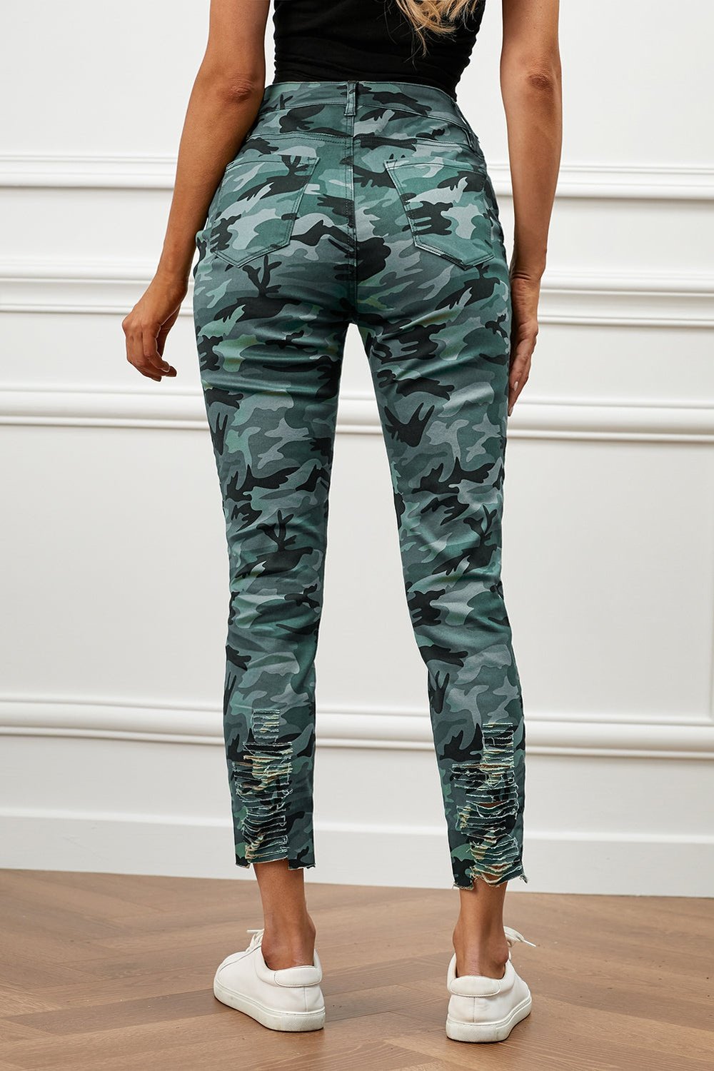 Distressed Camouflage Jeans - Jeans - FITGGINS