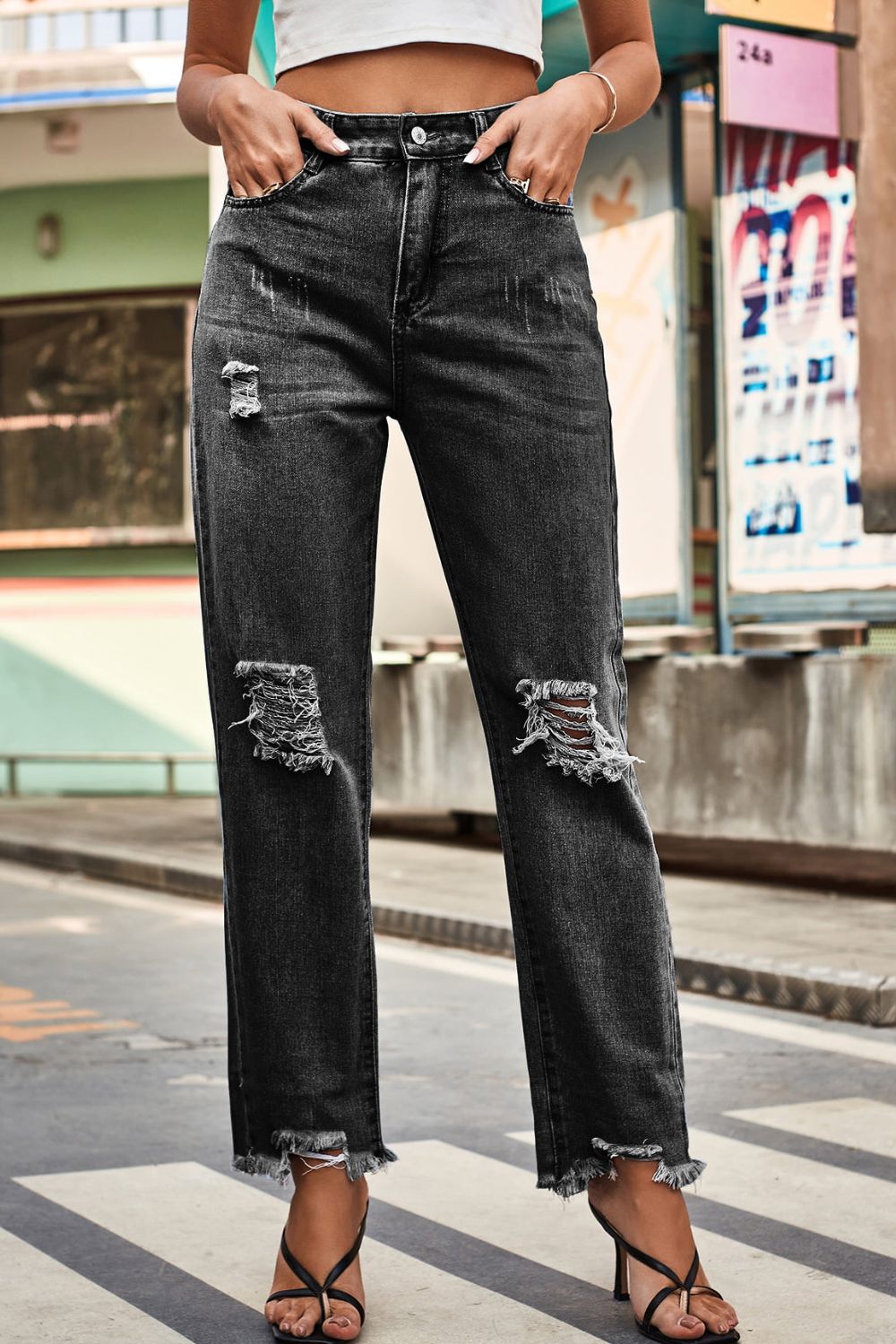 Distresssed Buttoned Loose Fit Jeans - Jeans - FITGGINS