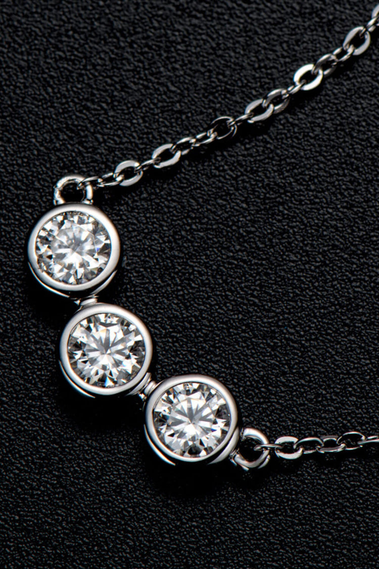 Find Your Center Moissanite Necklace - Necklaces - FITGGINS