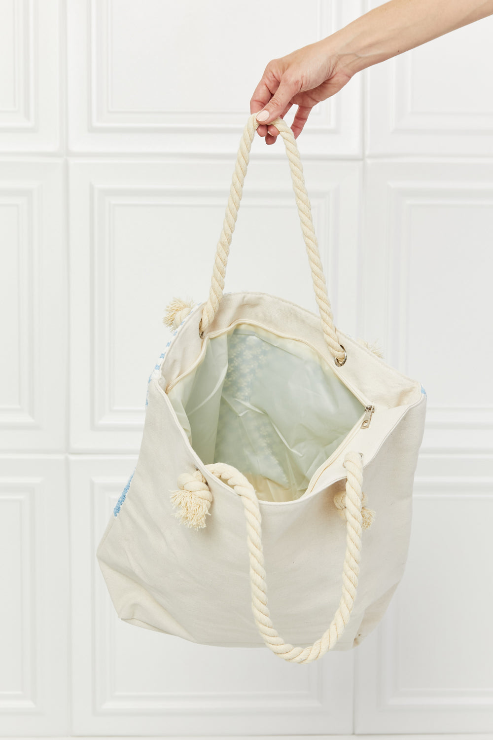 Justin Taylor Picnic Date Tassle Tote Bag - Handbag - FITGGINS