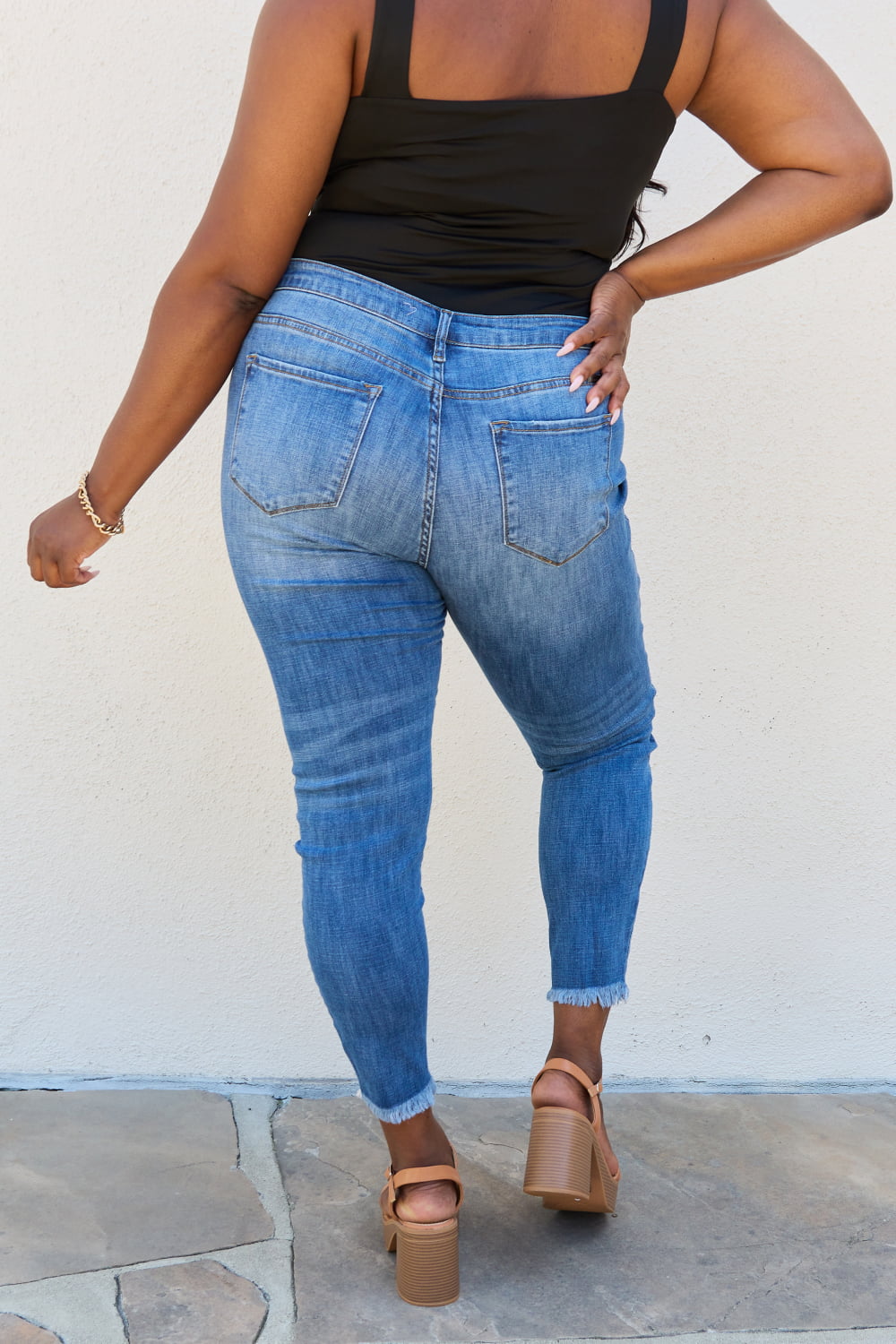 Kancan Lindsay Full Size Raw Hem High Rise Skinny Jeans - Jeans - FITGGINS