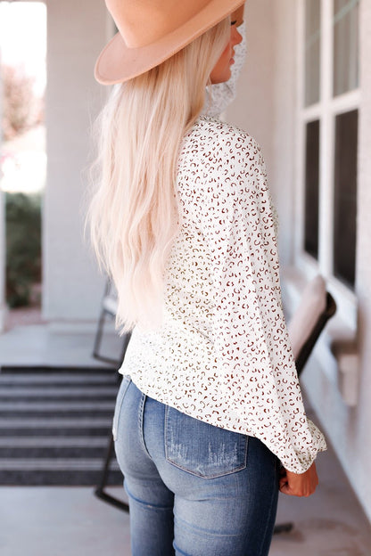 Leopard Round Neck Balloon Sleeve Blouse - Blouses - FITGGINS