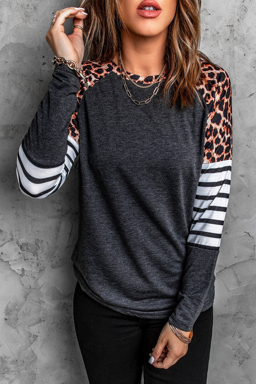 Leopard Striped Raglan Sleeve Top - T-Shirts - FITGGINS