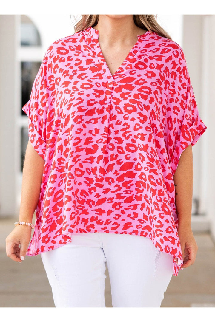 Plus Size Printed Notched Neck Half Sleeve Top - T-Shirts - FITGGINS