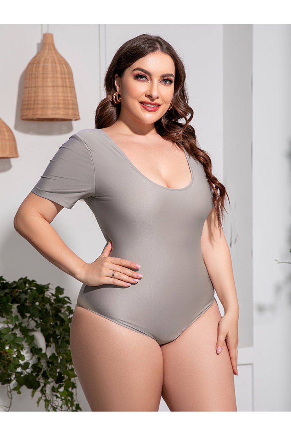 Plus Size Scoop Neck Short Sleeve One-Piece Swimsuit Fitggins