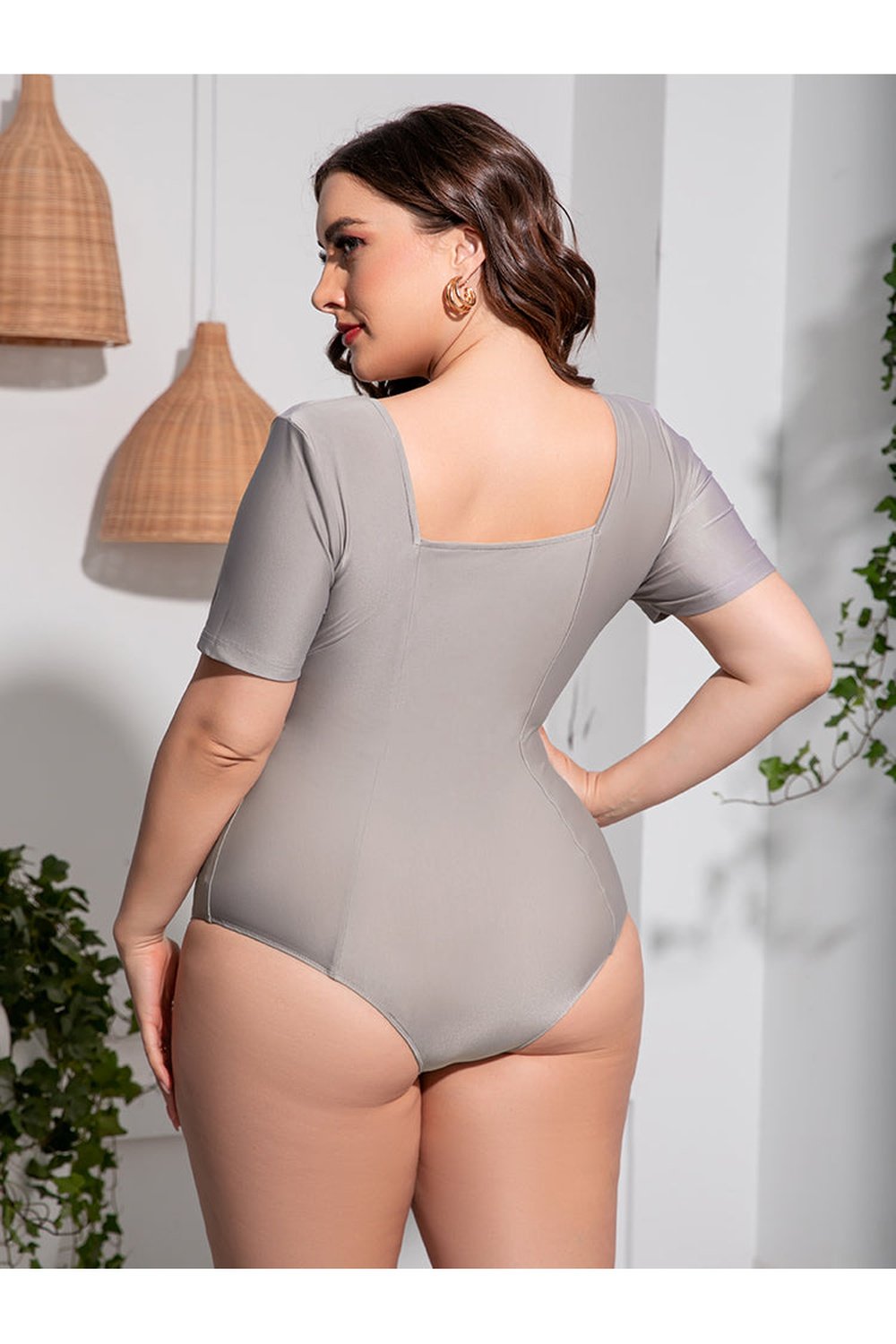 Plus Size Scoop Neck Short Sleeve One-Piece Swimsuit Fitggins