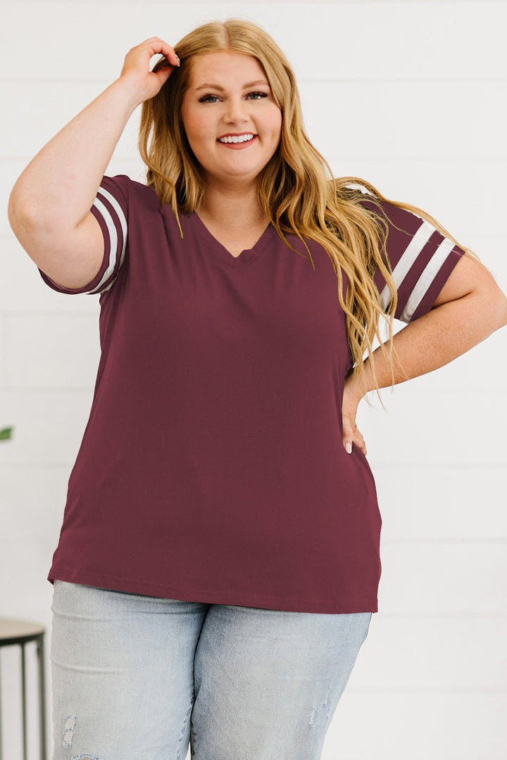Plus Size Striped V-Neck Tee Shirt - T-Shirts - FITGGINS