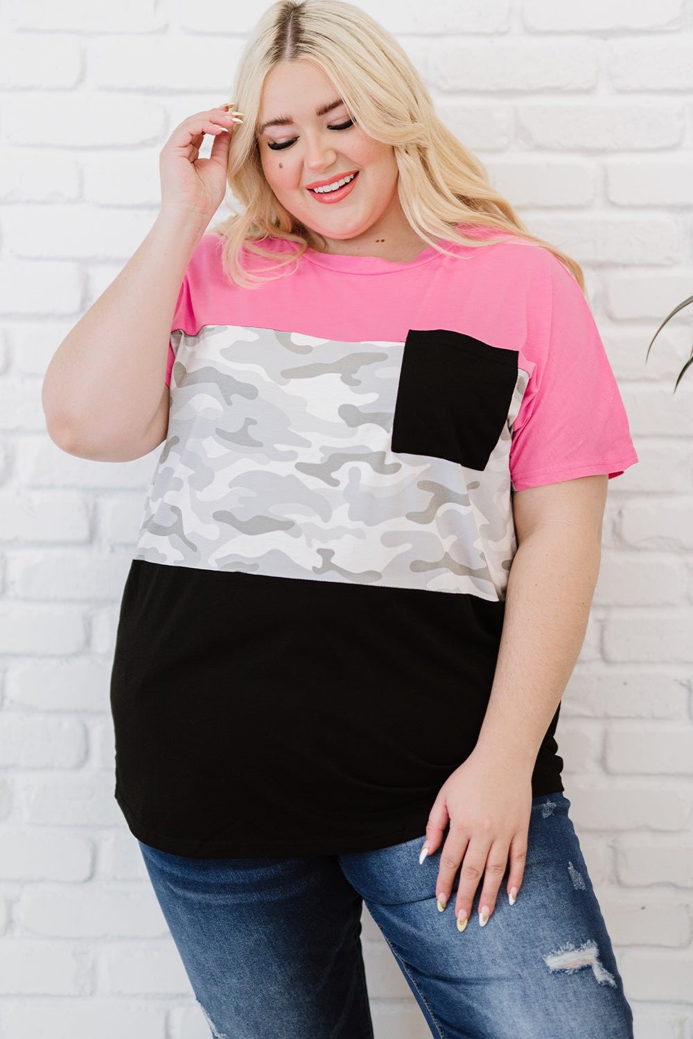 Plus Size Leopard Color Block T-Shirt - T-Shirts - FITGGINS