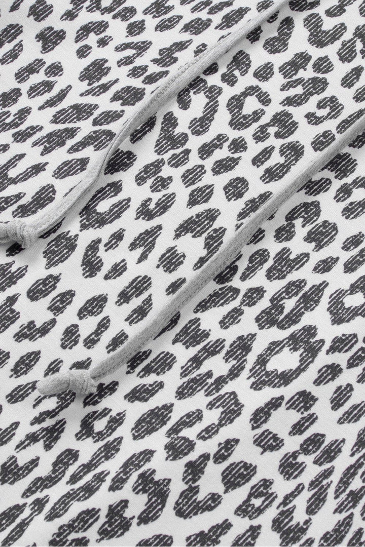 Plus Size Leopard Raglan Sleeve Hoodie - Sweatshirts & Hoodies - FITGGINS