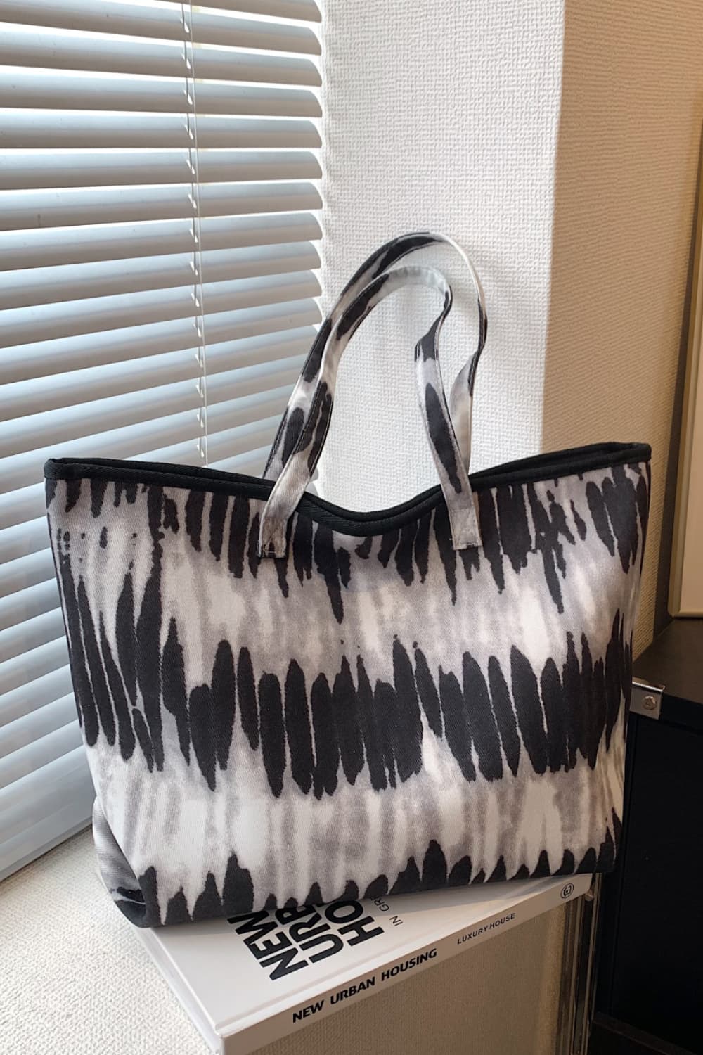 Printed PU Leather Tote Bag - Handbag - FITGGINS