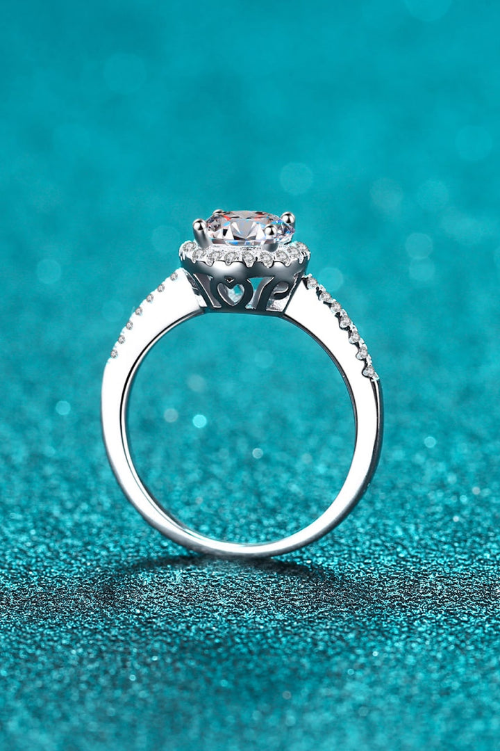 Ready To Flaunt Moissanite Ring - Rings - FITGGINS