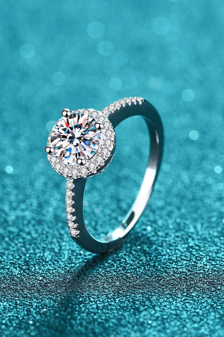 Ready To Flaunt Moissanite Ring - Rings - FITGGINS
