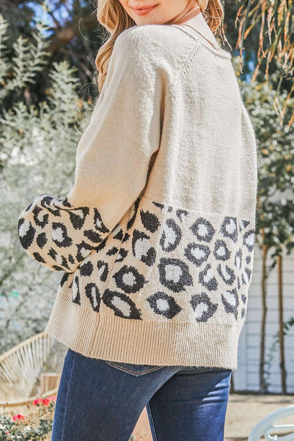 Round Neck Leopard Print Stitched Long-Sleeved Sweater - Pullover Sweaters - FITGGINS