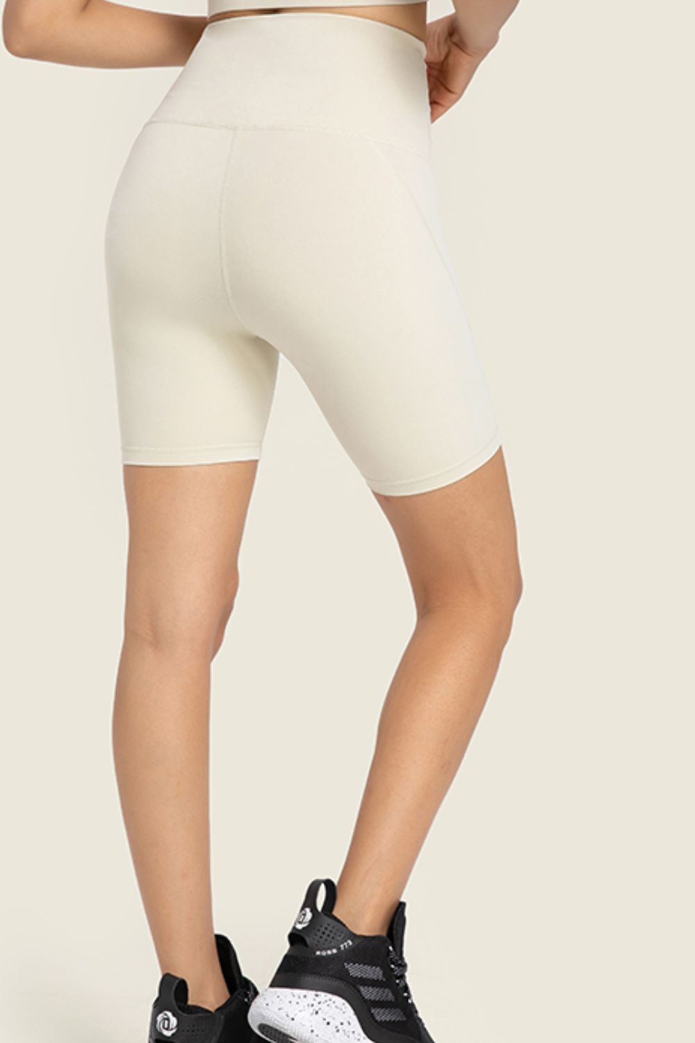 Seamless High-Rise Wide Waistband Biker Shorts - Short Leggings - FITGGINS