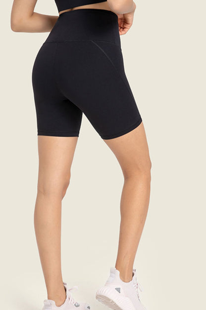 Seamless High-Rise Wide Waistband Biker Shorts - Short Leggings - FITGGINS