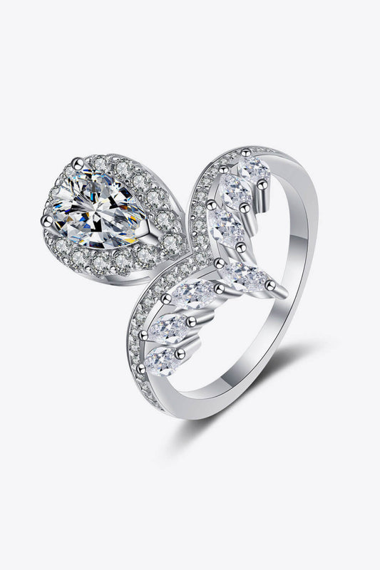 Stand Out Moissanite Ring - Rings - FITGGINS