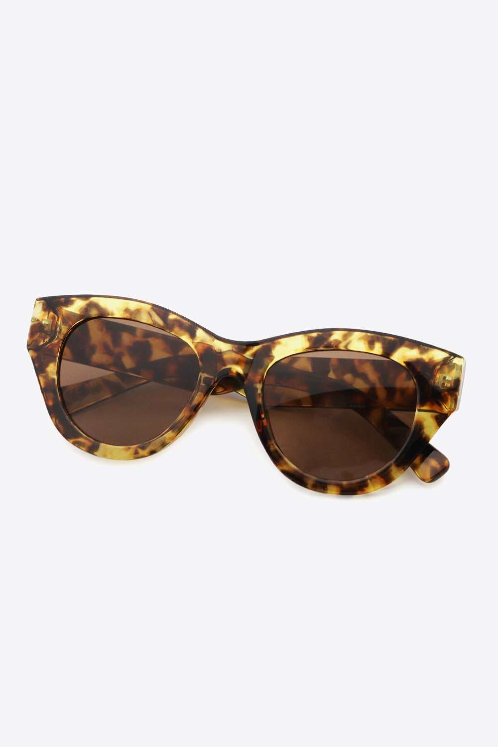 Tortoiseshell Polycarbonate Wayfarer Sunglasses - Sunglasses - FITGGINS