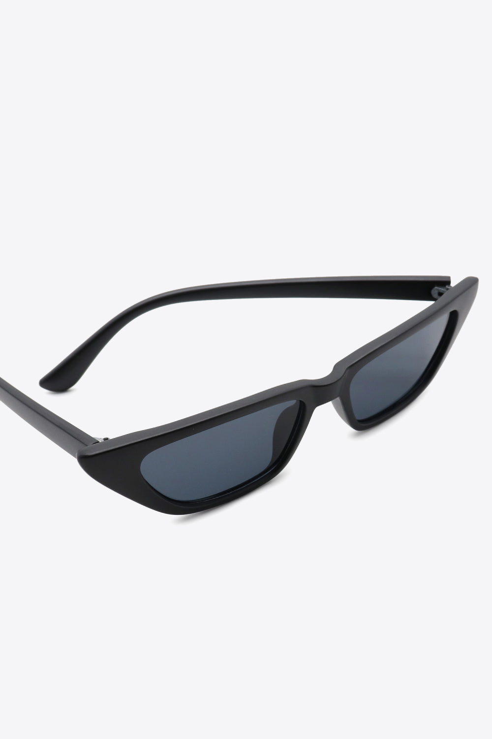 UV400 Polycarbonate Cat Eye Sunglasses - Sunglasses - FITGGINS