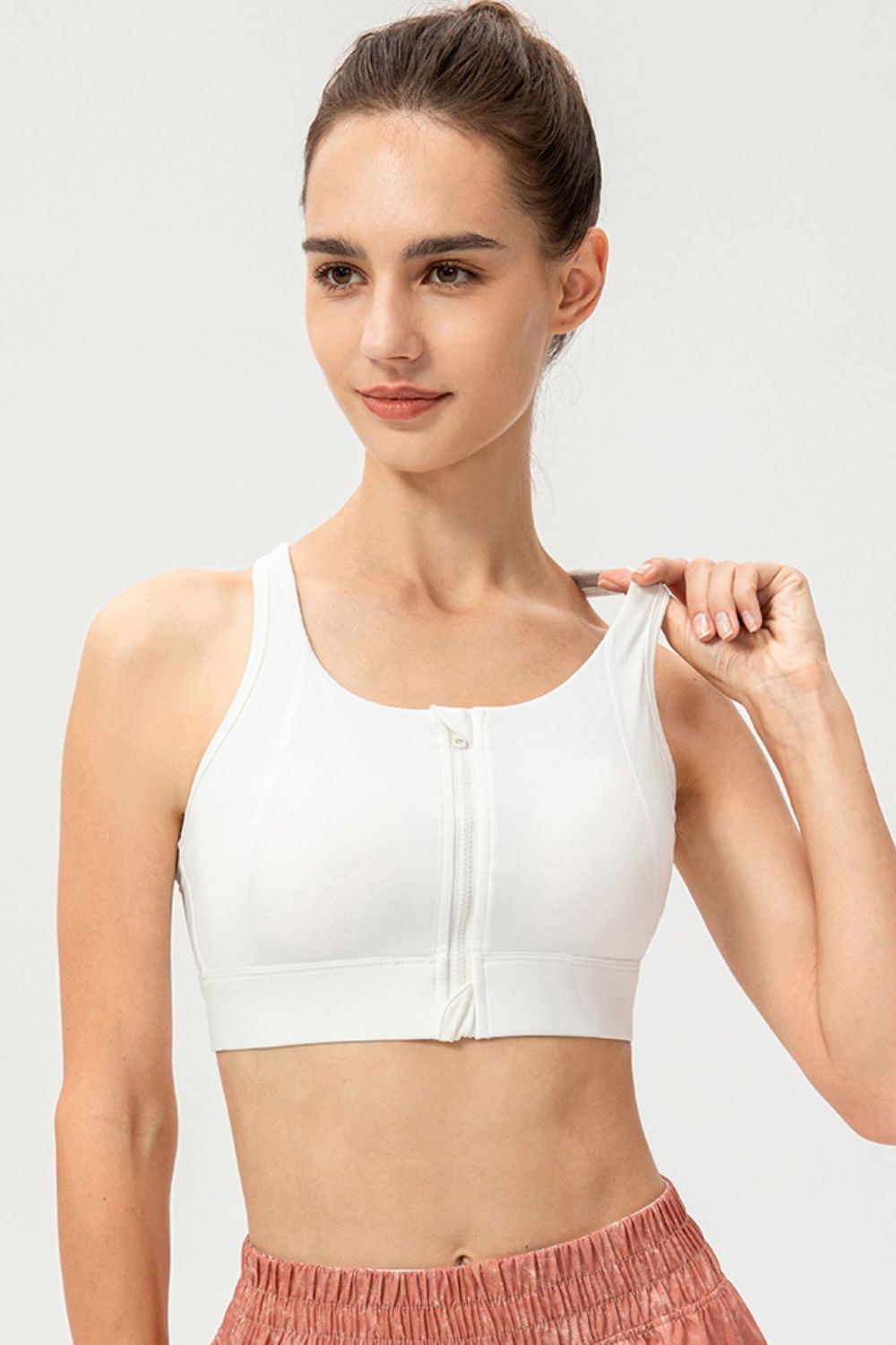 Zip-Up Round Neck Sports Bra - Sports Bras - FITGGINS